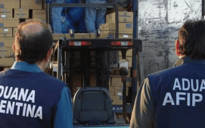 Desregulación Aduanera y Flexibilización Cambiaria: La Nueva Era del Comercio  Exterior en Argentina.  